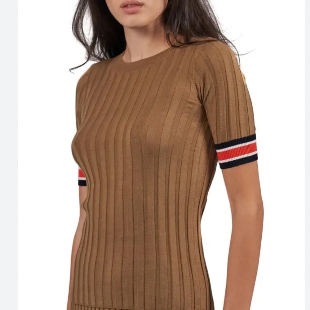 Revolve ATM ANTHONY THOMAS
MELILLO Crew Neck Silk Ribbed Size Small